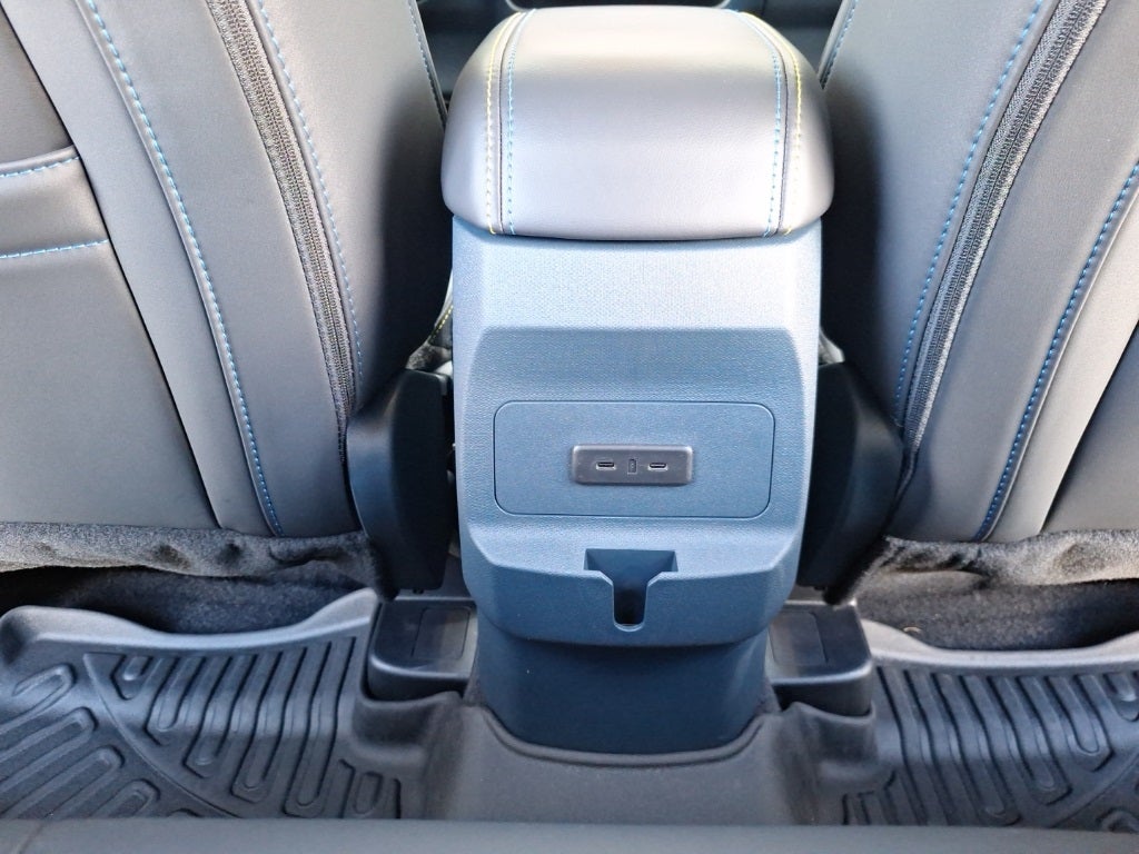 2025 Ford Maverick Lobo Standard