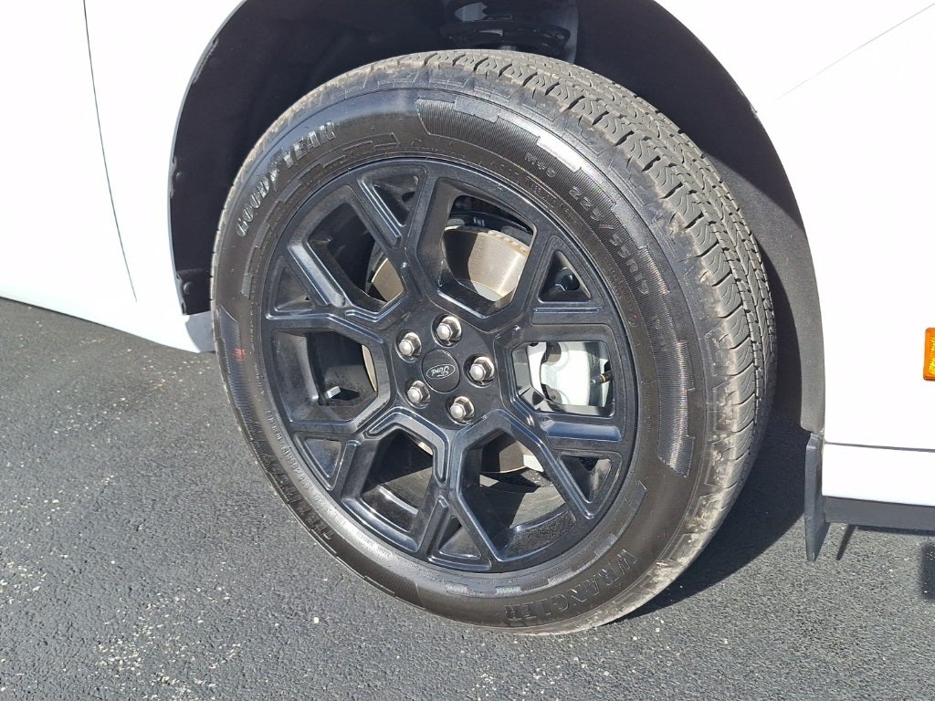 2025 Ford Maverick Lobo Standard