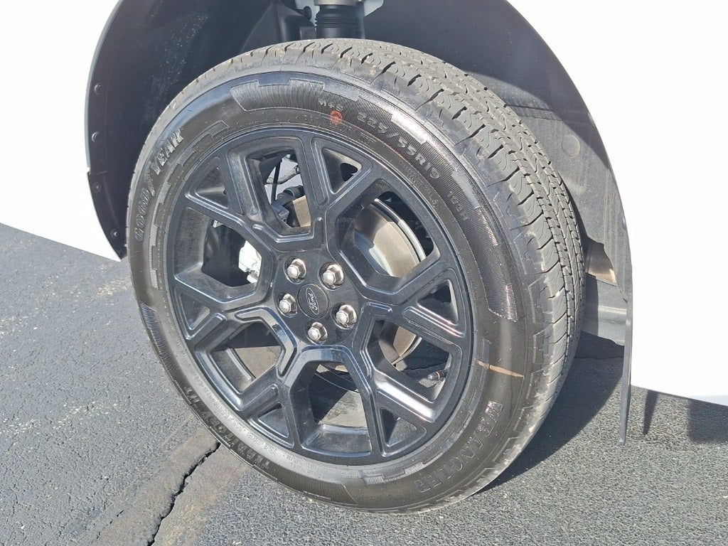 2025 Ford Maverick Lobo Standard