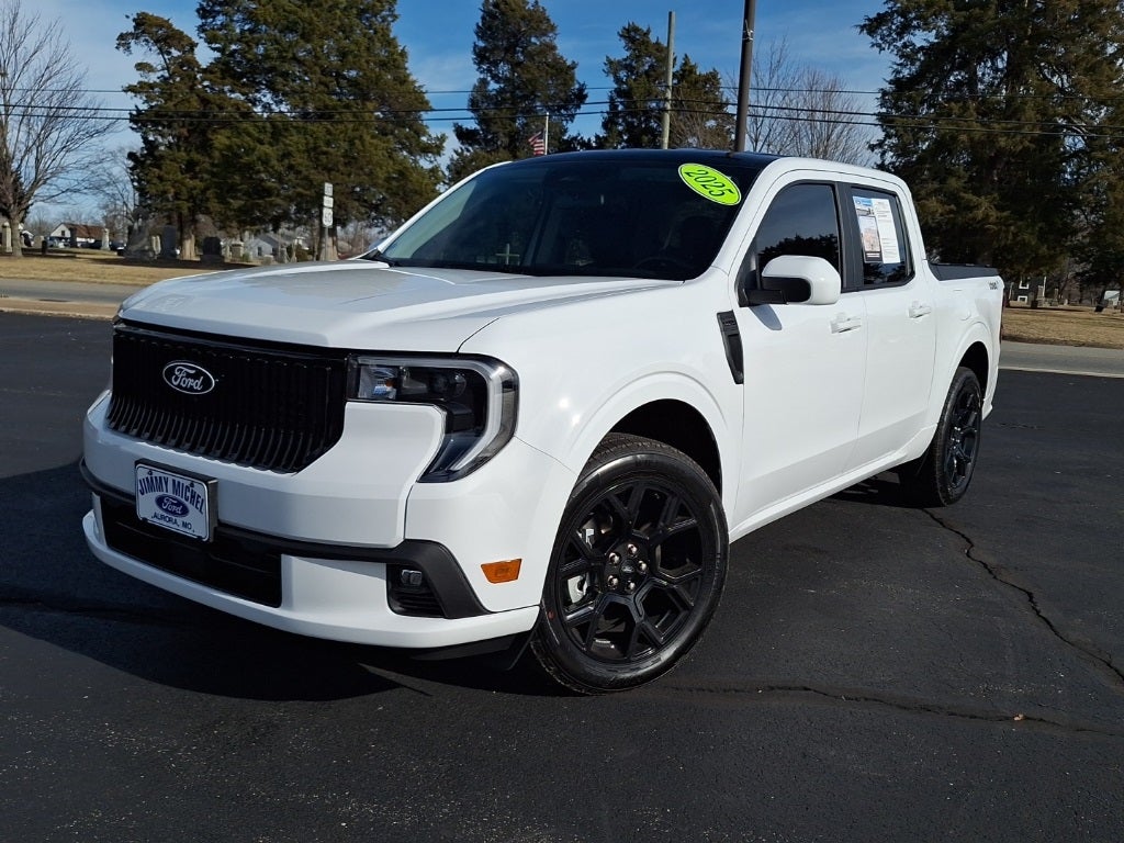 2025 Ford Maverick Lobo Standard