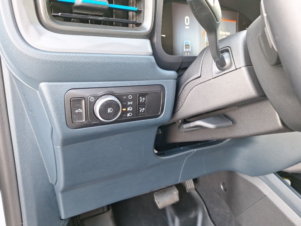 2025 Ford Maverick Lobo Standard