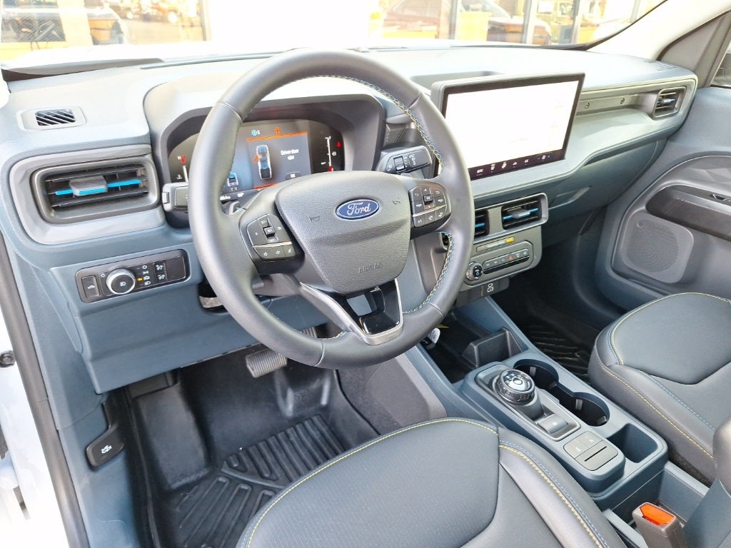 2025 Ford Maverick Lobo Standard