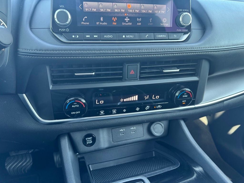2025 Nissan Rogue SV