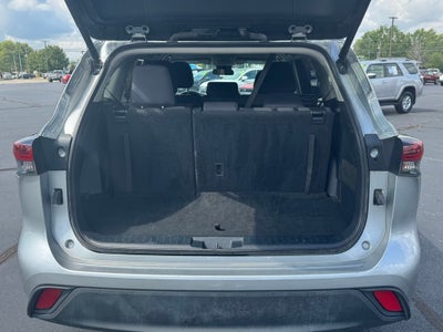 2024 Toyota Highlander LE