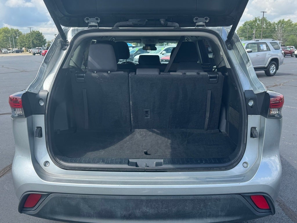 2024 Toyota Highlander LE