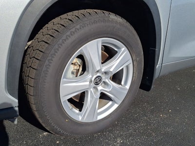 2024 Toyota Highlander LE