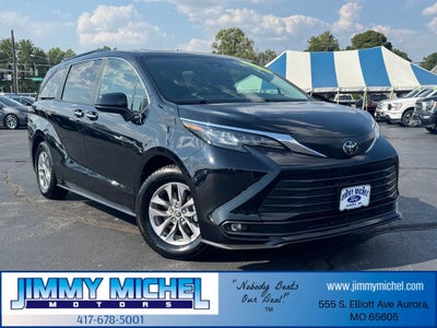 2026 Toyota Sienna XLE 8 Passenger