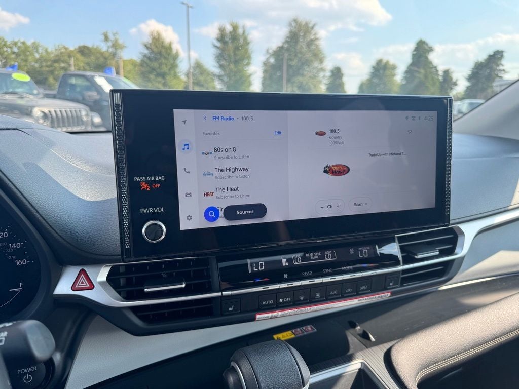 2026 Toyota Sienna XLE 8 Passenger