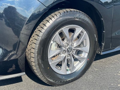 2026 Toyota Sienna XLE 8 Passenger