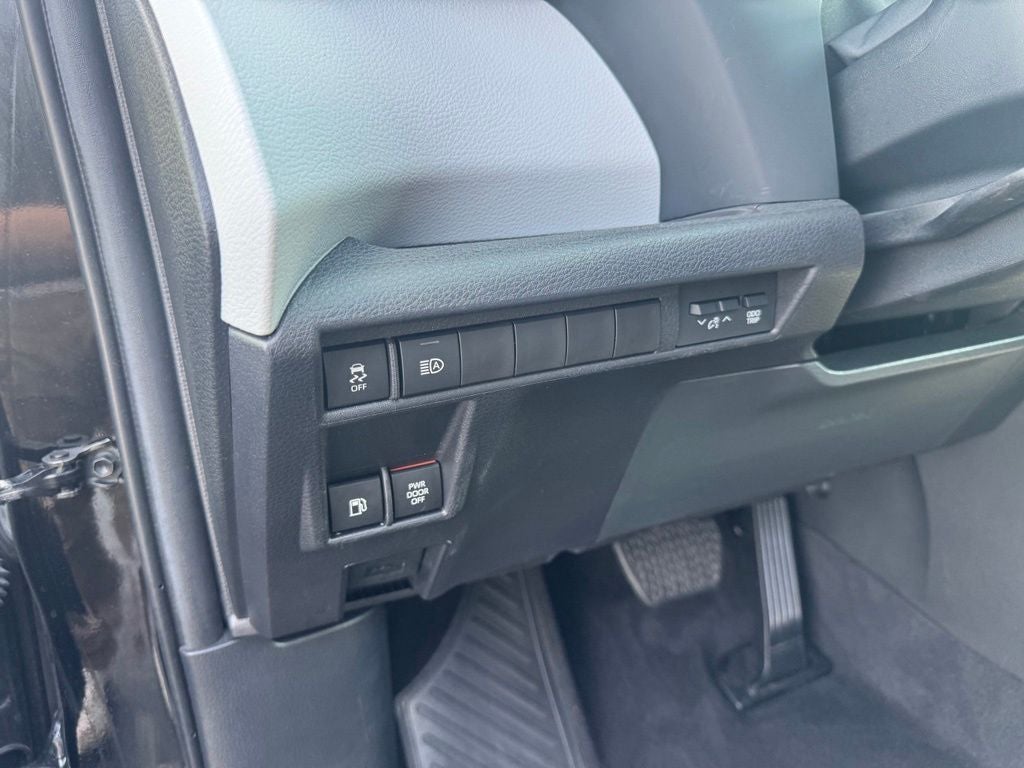 2026 Toyota Sienna XLE 8 Passenger