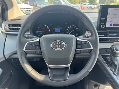 2026 Toyota Sienna XLE 8 Passenger