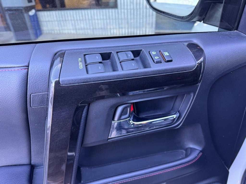 2021 Toyota 4Runner Venture