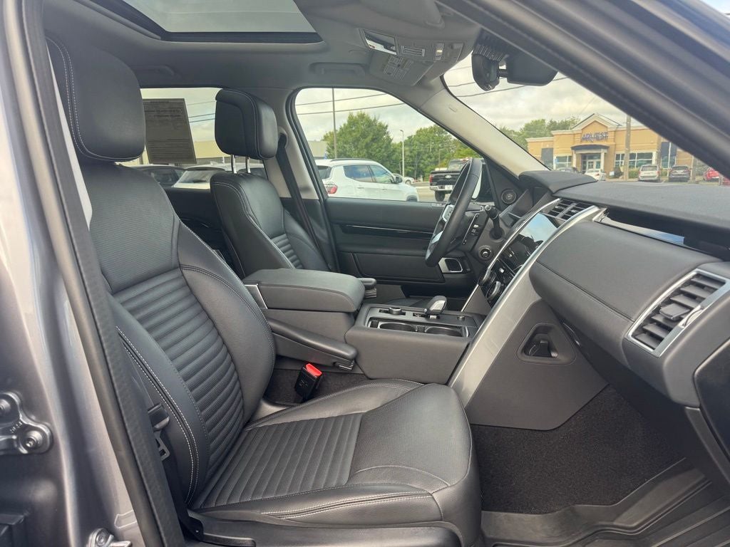 2024 Land Rover Discovery S