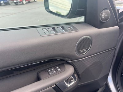 2024 Land Rover Discovery S