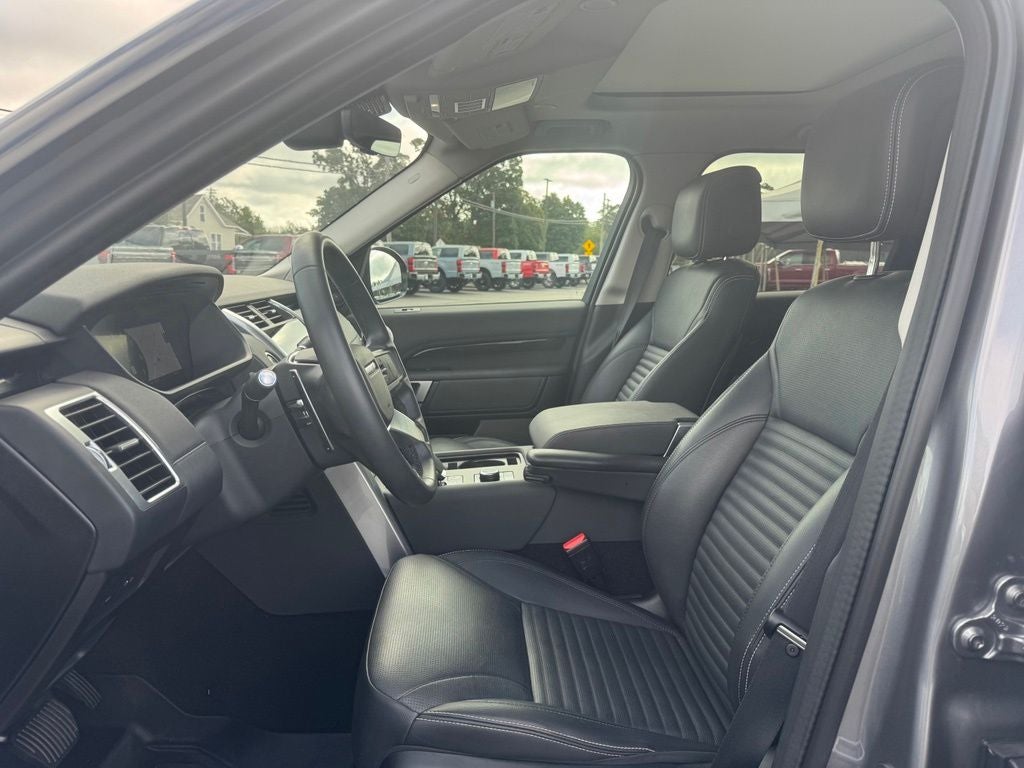 2024 Land Rover Discovery S